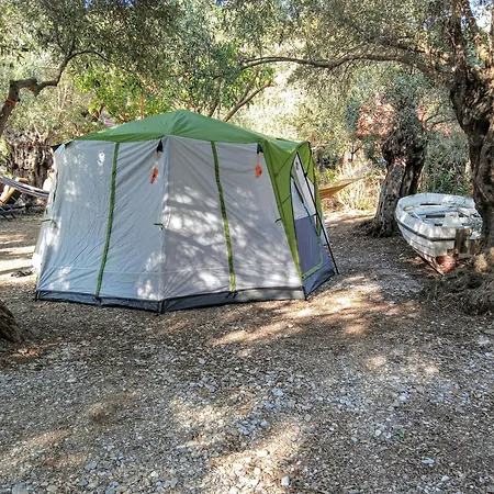 캠프장 Marathias Miss Asimenia One Empty Pitch For Your Rv μια θεση Cambing Rv *