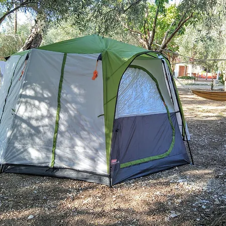 Marathias Miss Asimenia One Empty Pitch For Your Rv μια θεση Cambing Rv * 밀리나