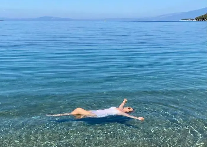 Kemp Marathias Miss Asimenia *